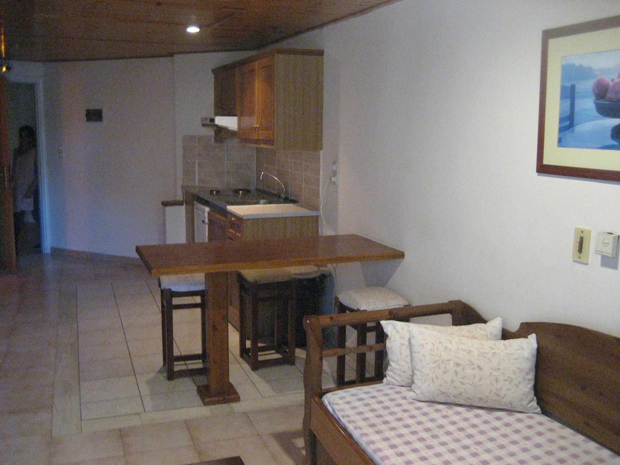 Kyveli Hotel Apartments Vrontados Exterior photo