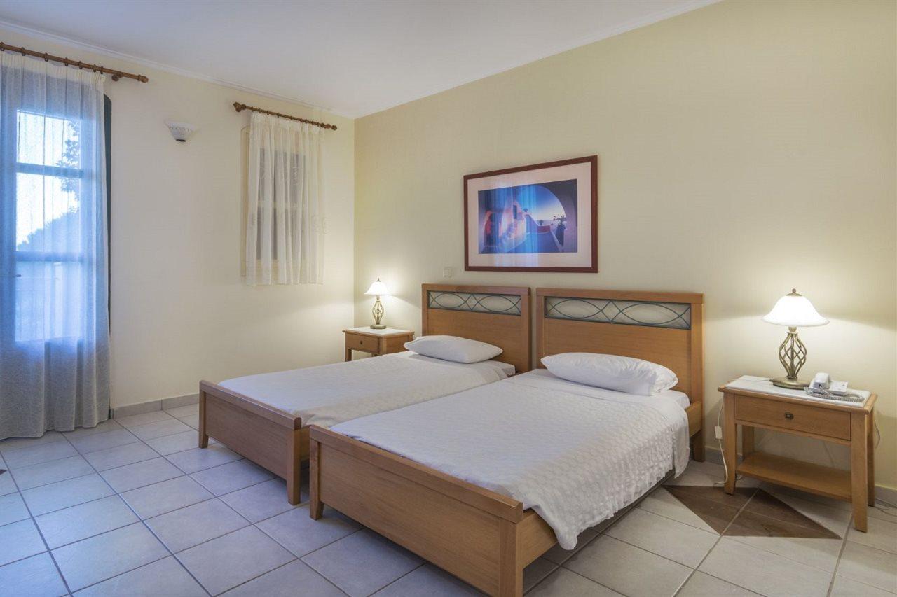 Kyveli Hotel Apartments Vrontados Exterior photo